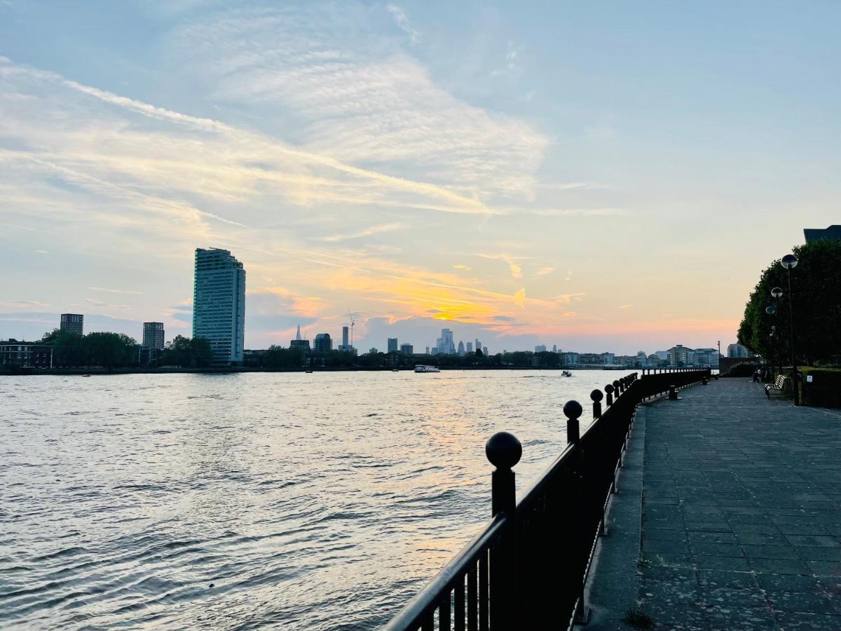 Riverside Premium Double Room Garden View E14 London Exteriör bild